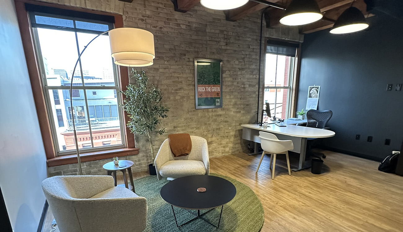 Branigan Office slider 1330x750